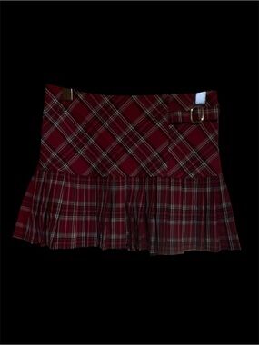 Y2K  Tracy Evans Red Plaid Pleated Mini Skirt with Buckle
